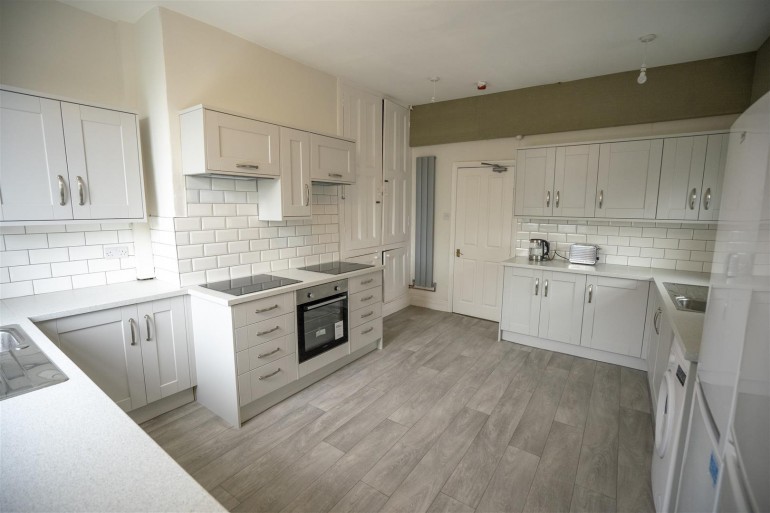 15 Beech Hill Road, Broomhill