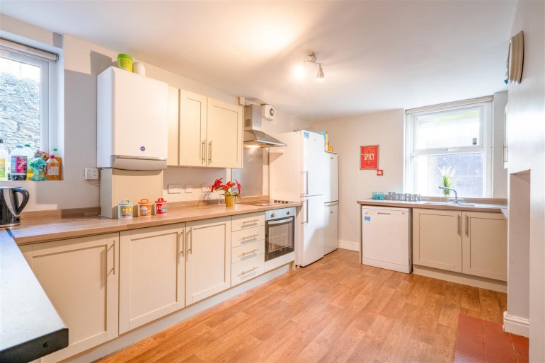 12A Tapton House Road, Sheffield