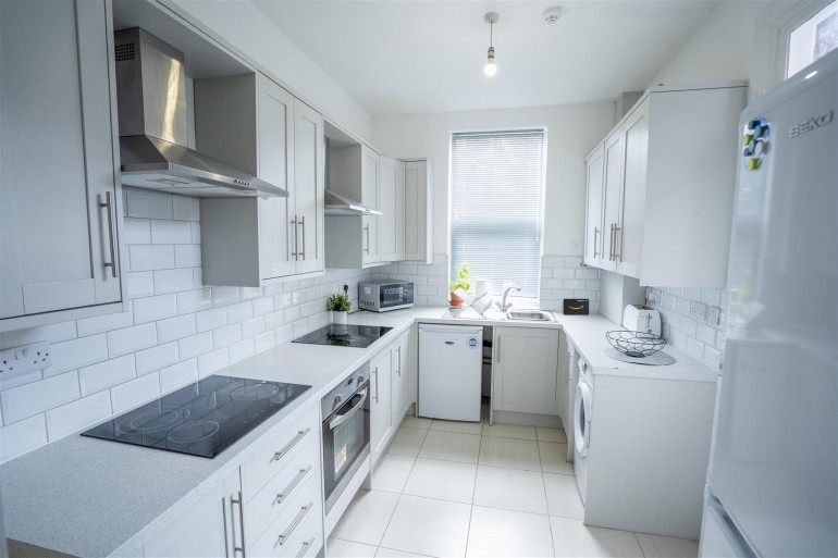 225 School Road, Crookes