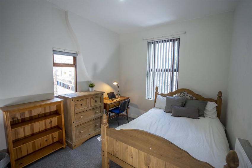 Images for 18 Parkers Road, Broomhill