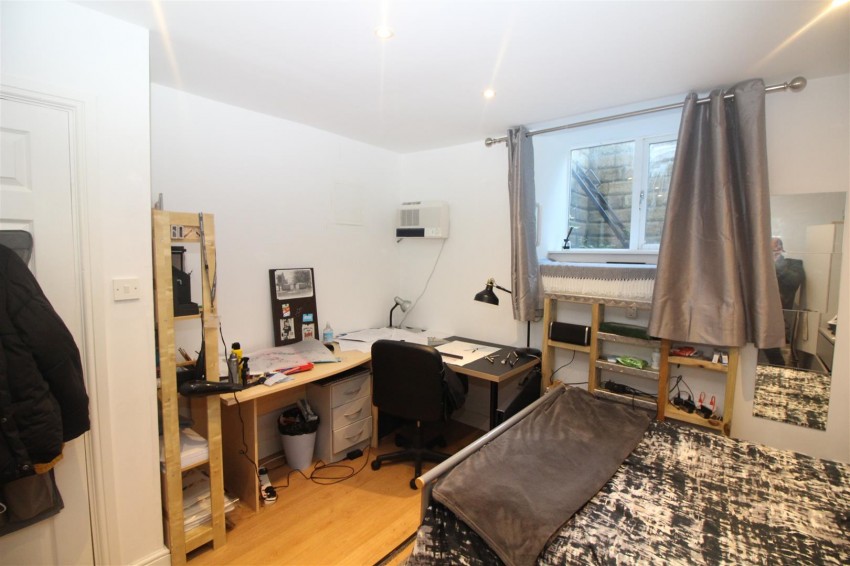 Images for 22 Parkers Road, Broomhill