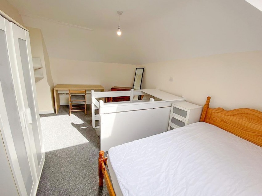 Images for 295 Springvale Road, Sheffield