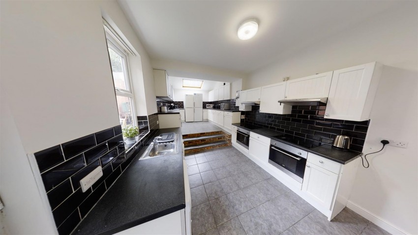 Images for 130 Harcourt Road, Crookesmoor