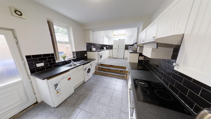 Images for 130 Harcourt Road, Crookesmoor