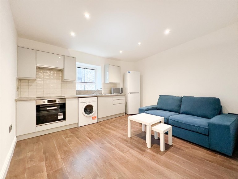 Flat 2, 71 Marlborough Road, Broomhill, Sheffield