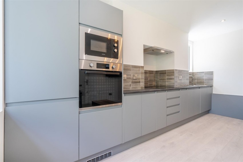 Images for Flat 1, 27 Victoria Road