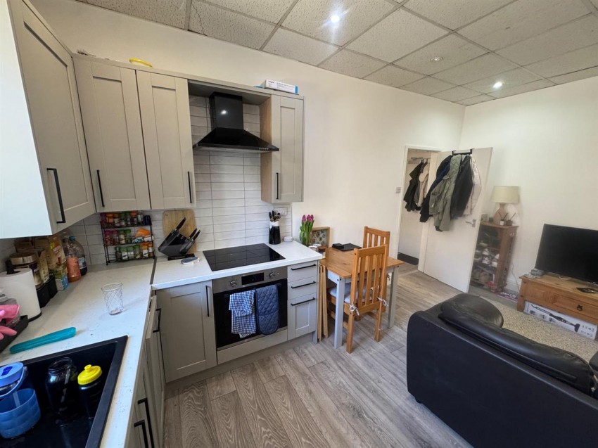 Images for Flat 4, 256 Crookesmoor Road, Crookesmoor