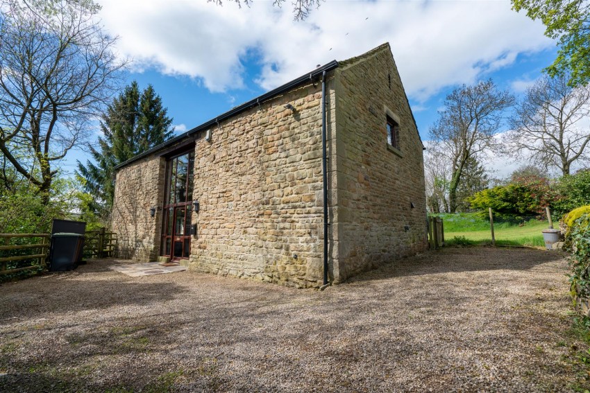 Images for Nicholas Barn, Thornhill, Bamford,Hope Valley, Derbyshire